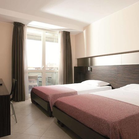 Rosso Frizzante Hotel Sorbara Eksteriør billede
