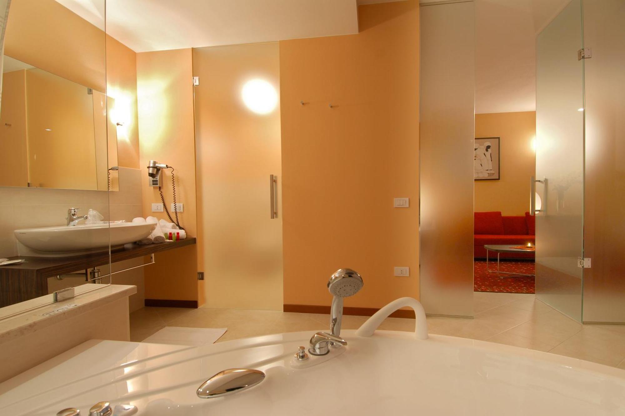 Rosso Frizzante Hotel Sorbara Eksteriør billede