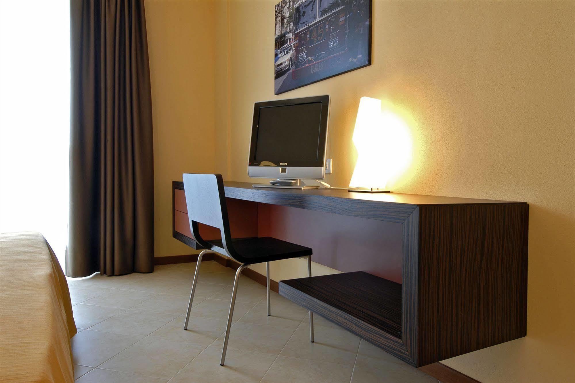 Rosso Frizzante Hotel Sorbara Eksteriør billede