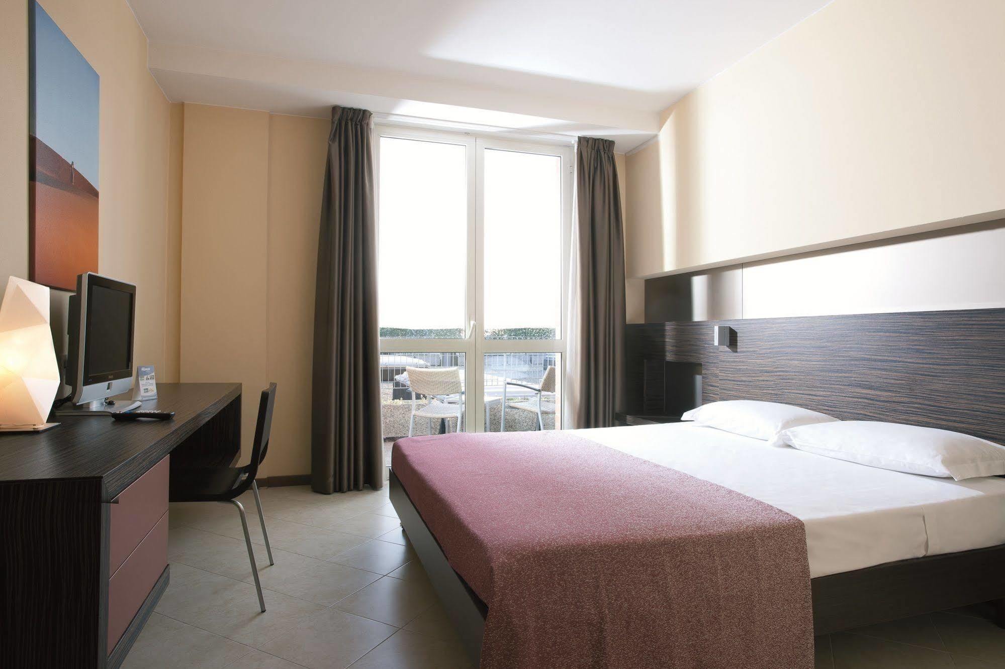 Rosso Frizzante Hotel Sorbara Eksteriør billede