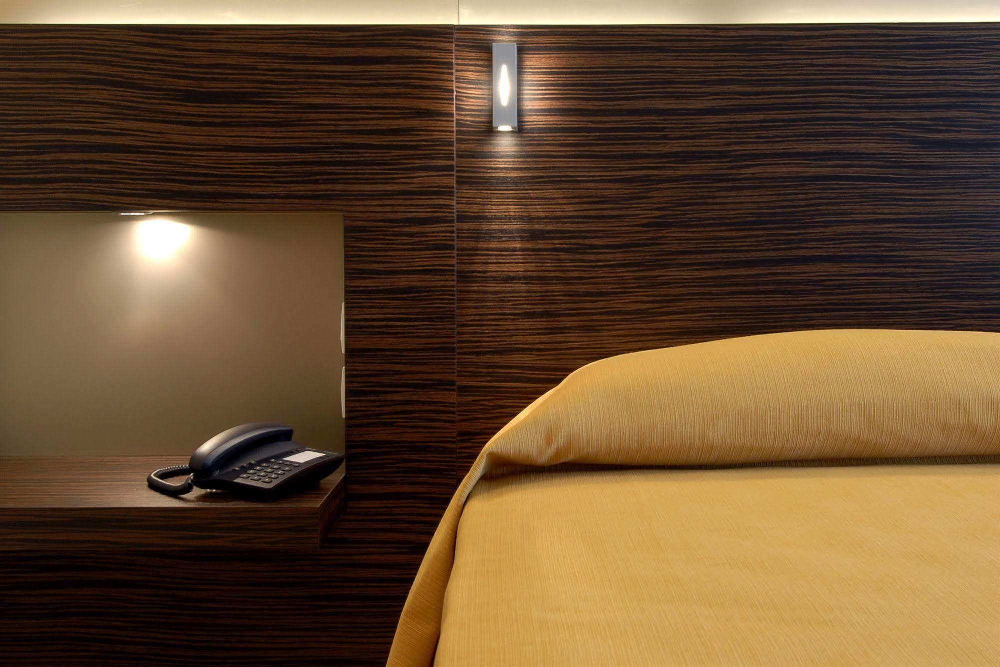 Rosso Frizzante Hotel Sorbara Eksteriør billede
